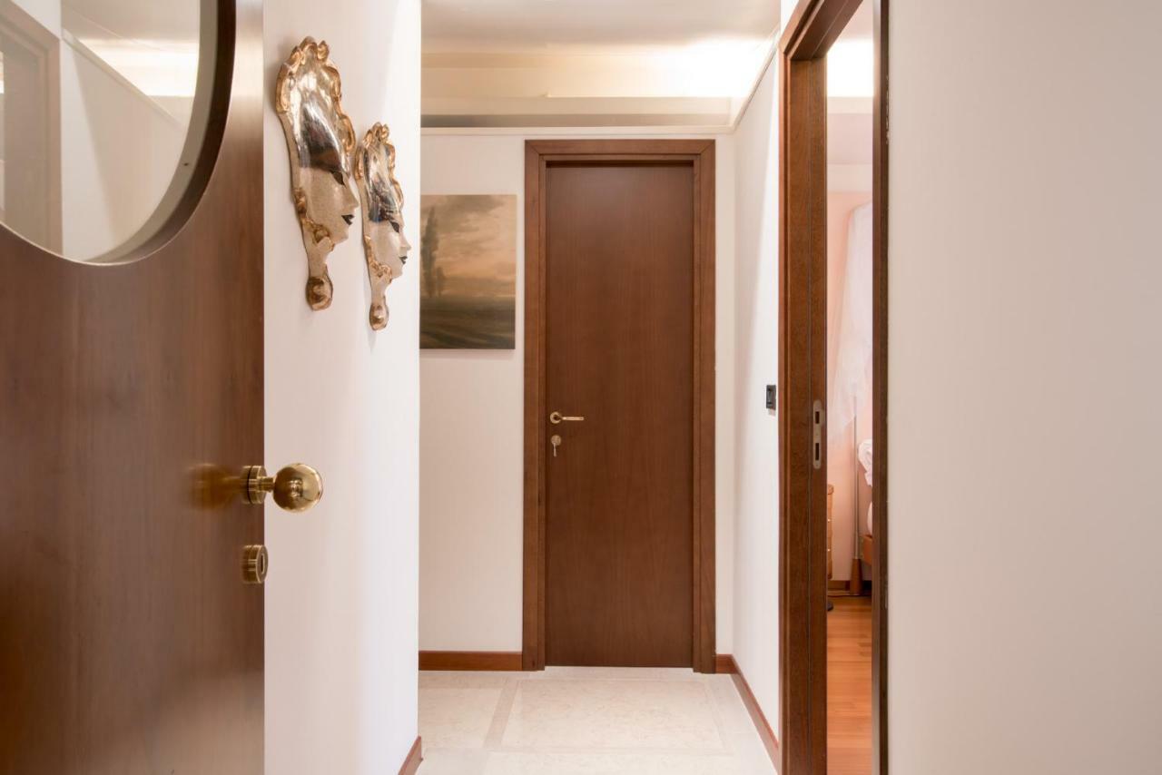Сasa de vacaciones Casa Flavia Ai Morosini - Luxury With Canal View Venecia