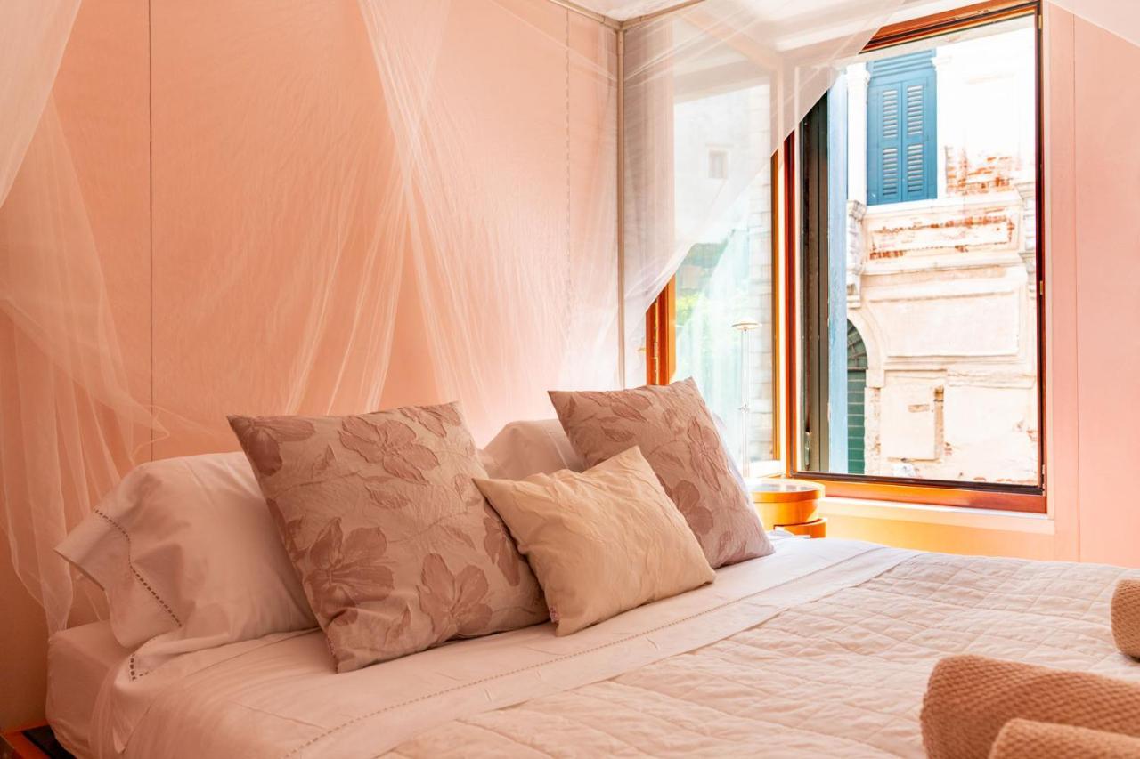 Casa Flavia Ai Morosini - Luxury With Canal View Dom wakacyjny *
