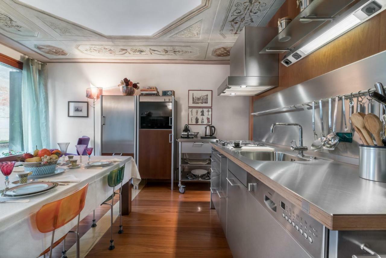 Dom wakacyjny Casa Flavia Ai Morosini - Luxury With Canal View *
